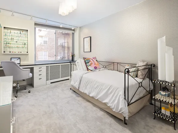 525 East 80th Street image 6 of 9