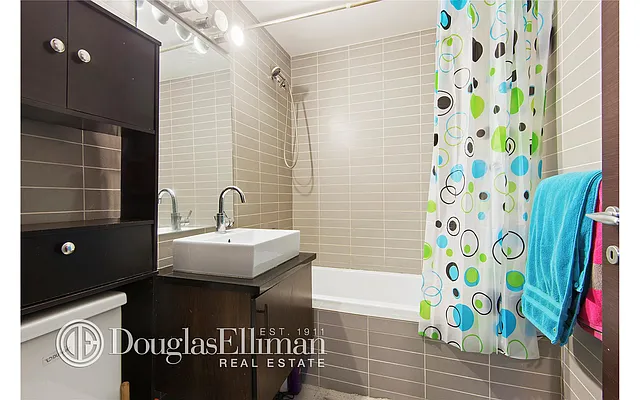 Sold by Douglas Elliman | media 19