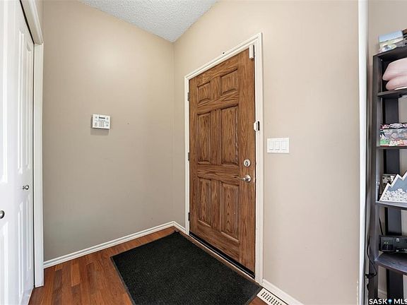 3rd image of 150 Lynd CRESCENT