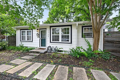 2705 Stacy Ln Photo 1