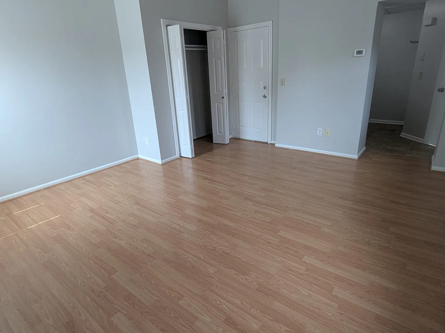 Studio, 450 sqft, $1,295 — Photo 4