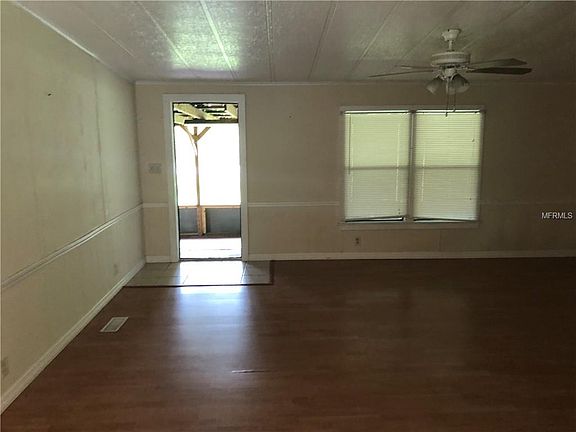 5th image of 11104 Country Haven Dr