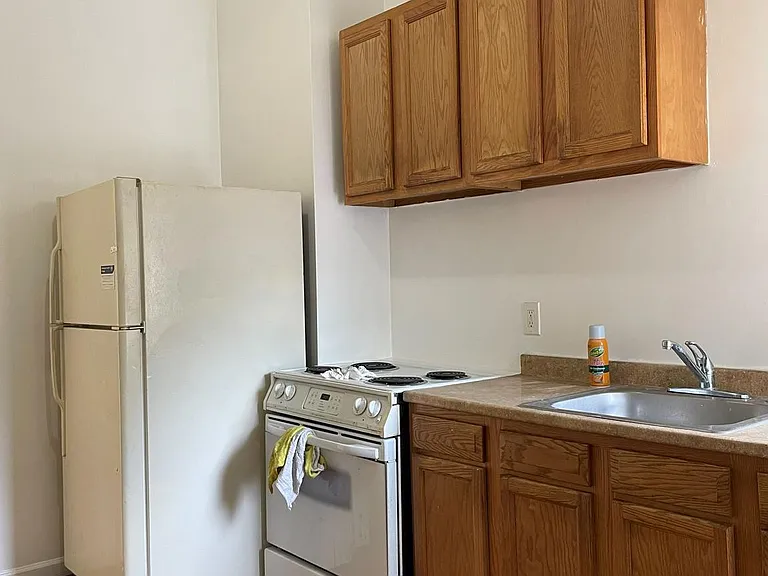 1021 N Caroline St #2 — Photo 6