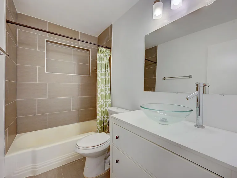 3919 Grant St — Photo 5