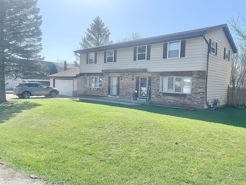 1st image of S69W14921 Cornell Cir #14921