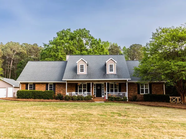 184 Wildflower Dr, Social Circle, GA 30025