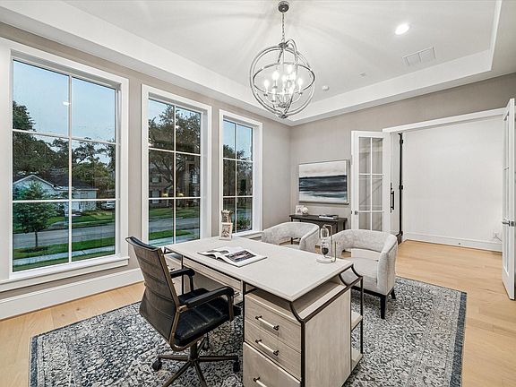 4th image of 2514 Southgate Blvd
