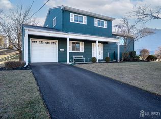 15 Newkirk Rd, Somerset, NJ 08873