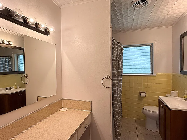 515 Elm St — Photo 13