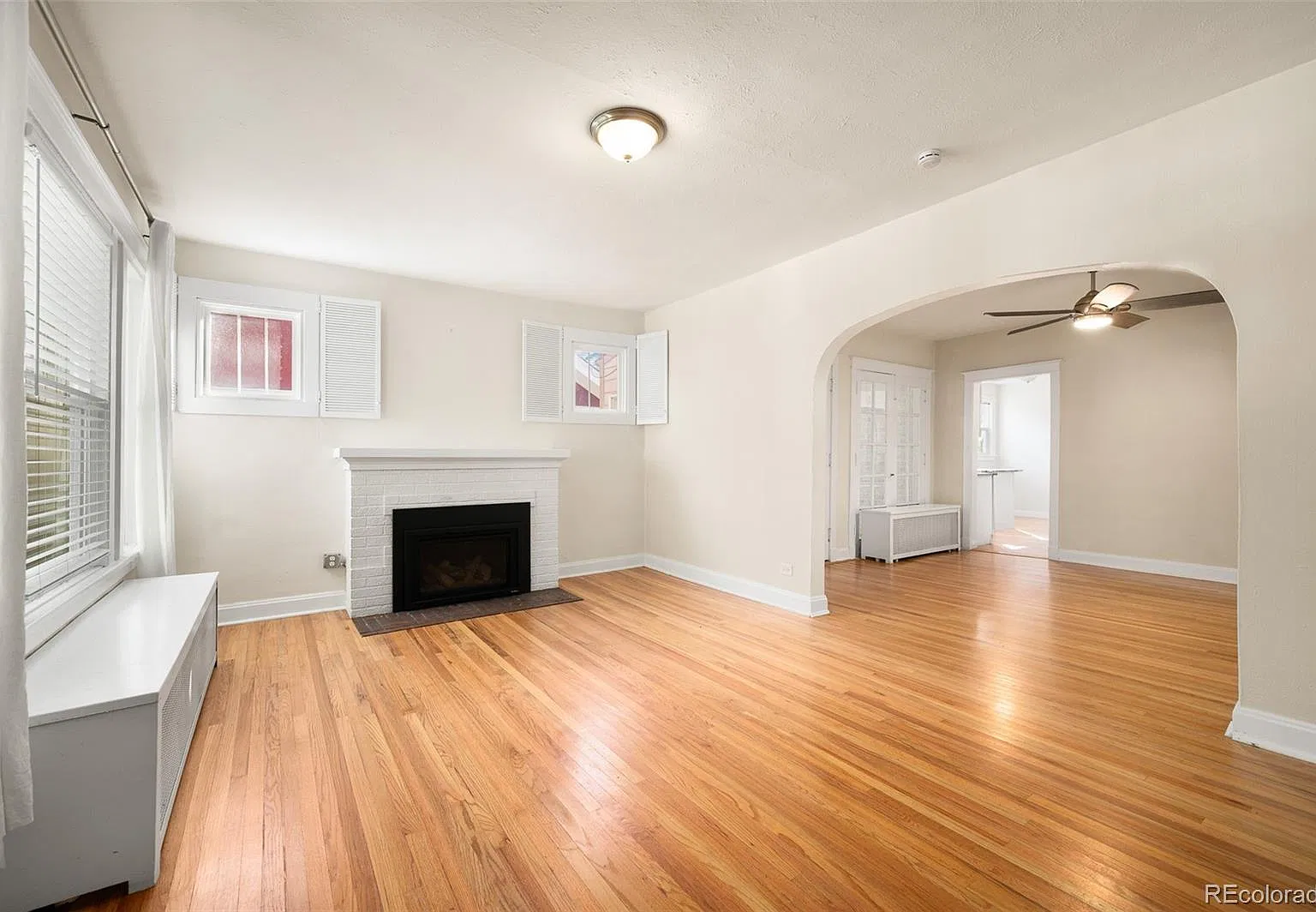 3 bed, 3.0 bath, 2792 sqft, $3,700 — Photo 2