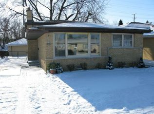 10335 Devonshire Ln, Westchester, IL 60154