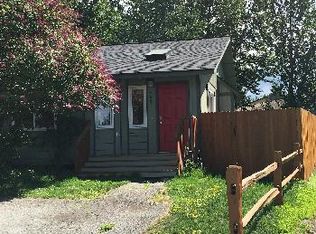 7621 Snow View Dr, Anchorage, AK 99507