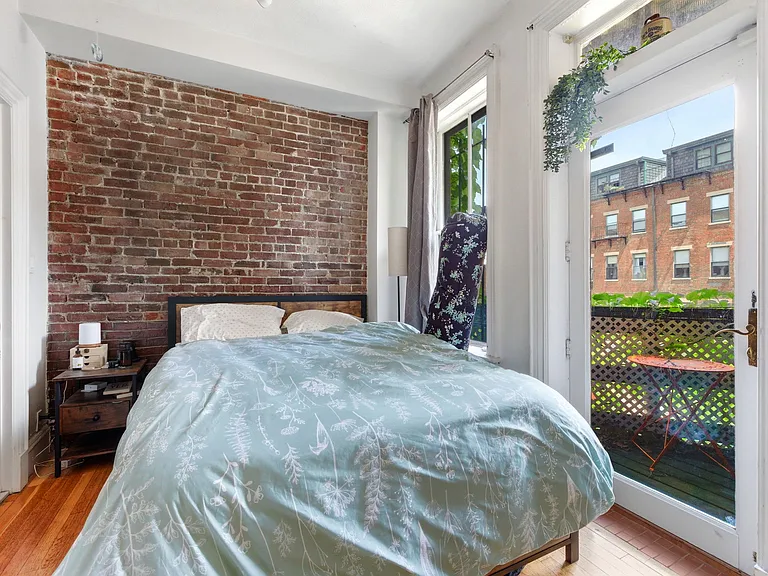 45 Rutland St #3 — Photo 11