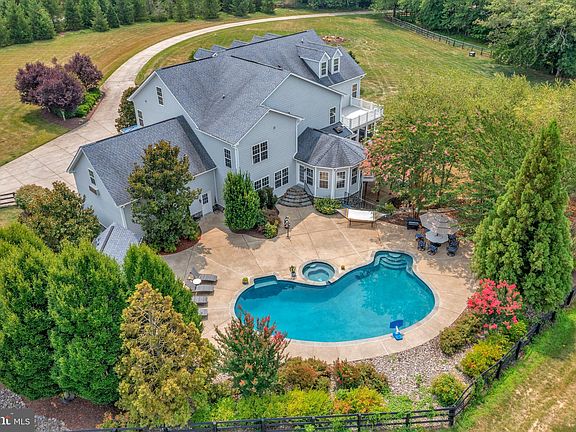 5th image of 9301 Mackenzie Meadow Ct
