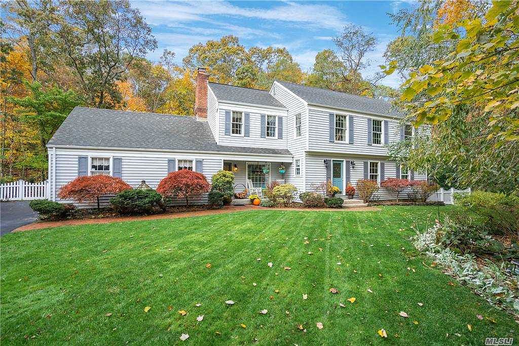 37 Laurel Ct, Wading River, NY 11792 Zillow