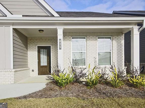 3rd image of 625 Moorhen Way