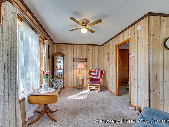5th image of 6316 Belmont Ave NE