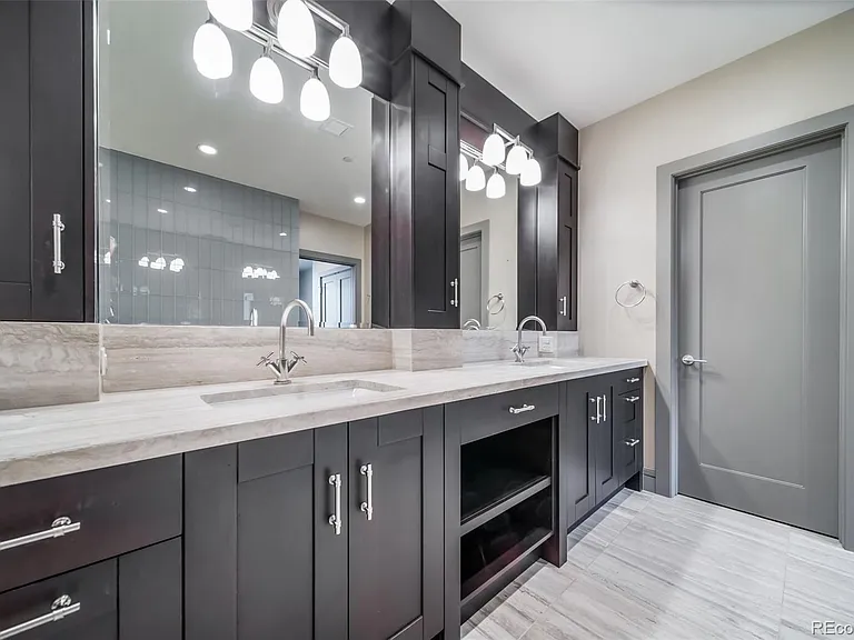 100 Detroit St #403 — Photo 29