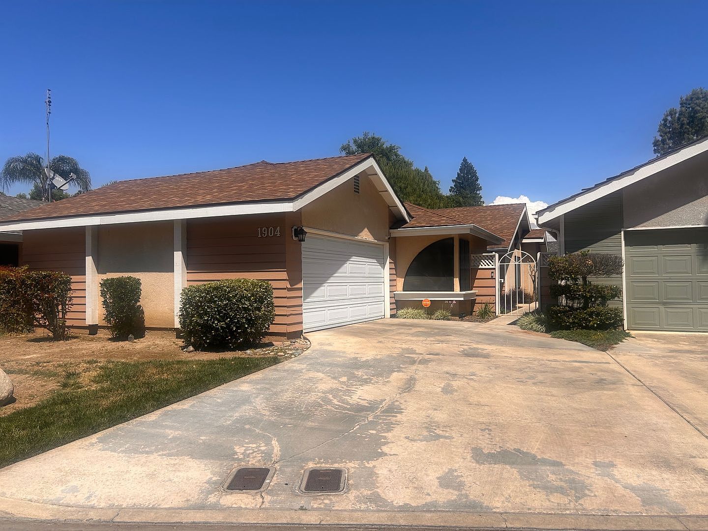 1904 S Enos St, Visalia, CA 93292 | Zillow