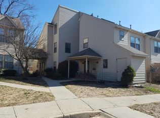 602 Bluebell Dr, Jackson, NJ 08527