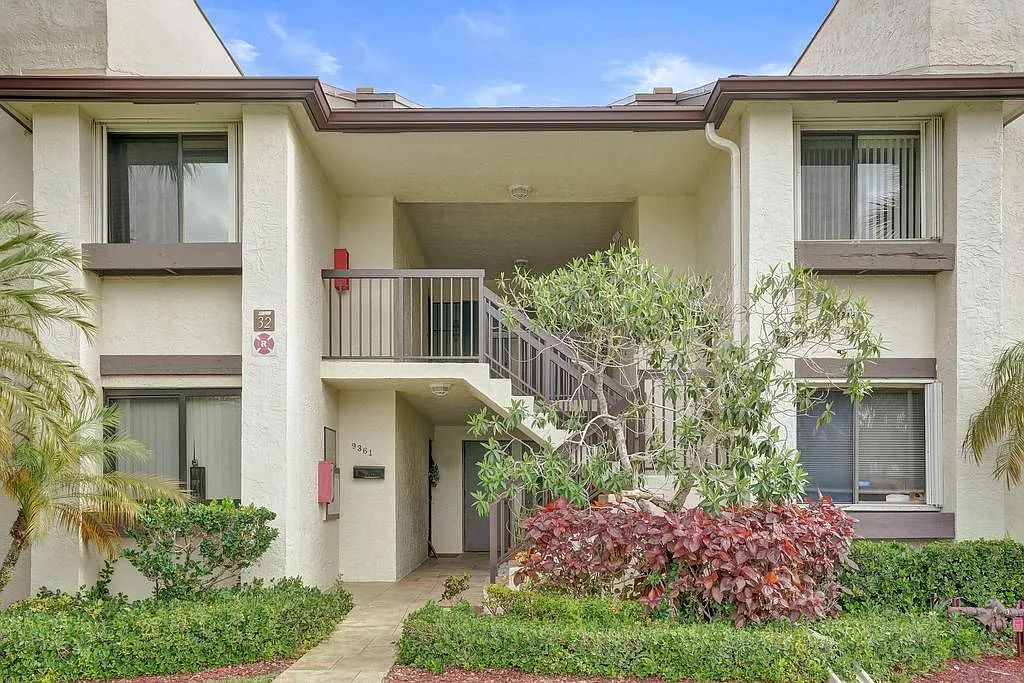 2 bed, 2.0 bath, 1380 sqft, $2,600 — Photo 2