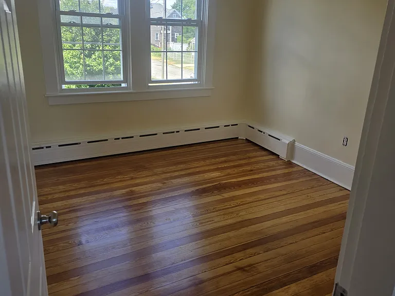19 Stephen St #2 — Photo 2