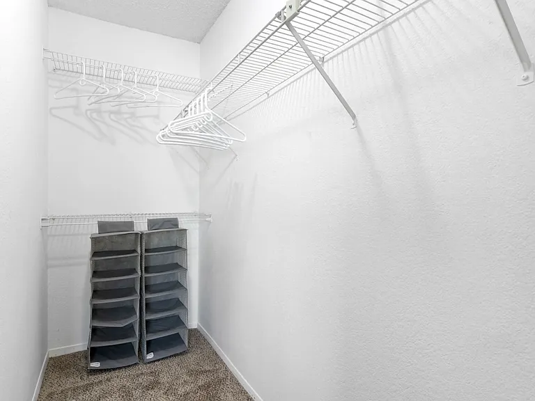 2 Bedroom B - 2 Bed / 2 Bath - 889 Sq.Ft.