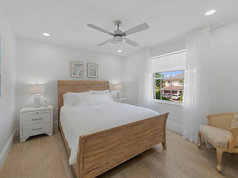 4145 Bahia Isle Cir — Photo 28