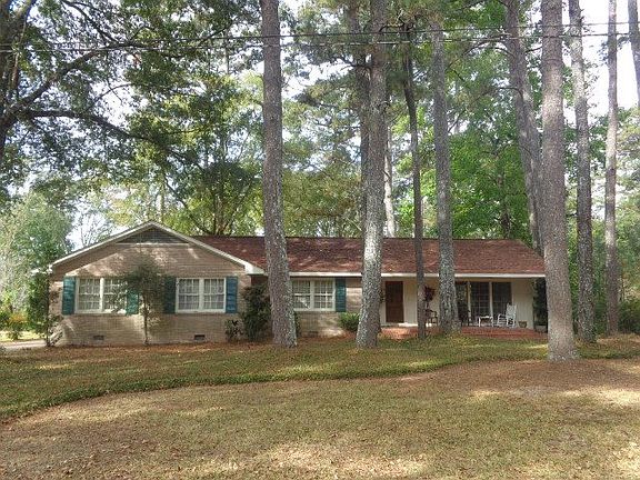 2nd image of 120 Dogwood Dr