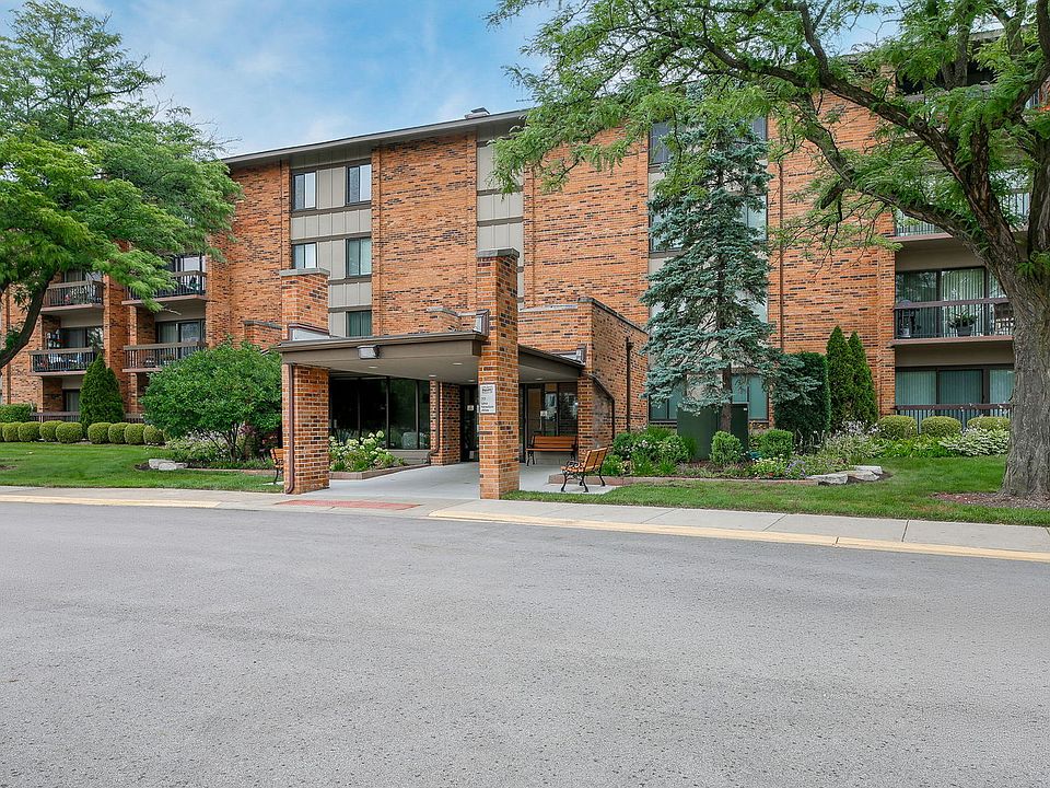1st image of 77 Lake Hinsdale Dr APT 202