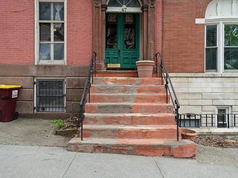 47 Ten Broeck St #B — Photo 6