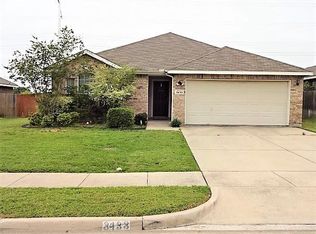 3433 Crisoforo Dr, Denton, TX 76207