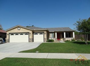 5208 Challenger Ave, Bakersfield, CA 93312