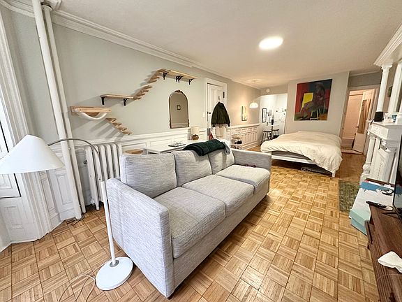 5th image of 847 Carroll St APT 1
