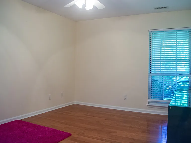 1010 Kingswood Dr #G — Photo 17