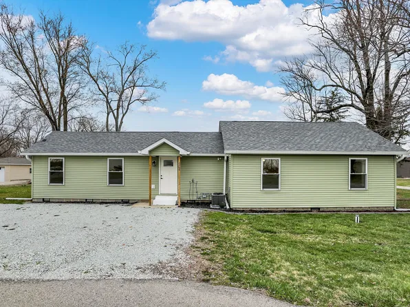 2264 Walnut St W, Greenfield, IN 46140