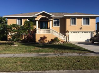 8077 Cheyenne Dr, Seminole, FL 33777