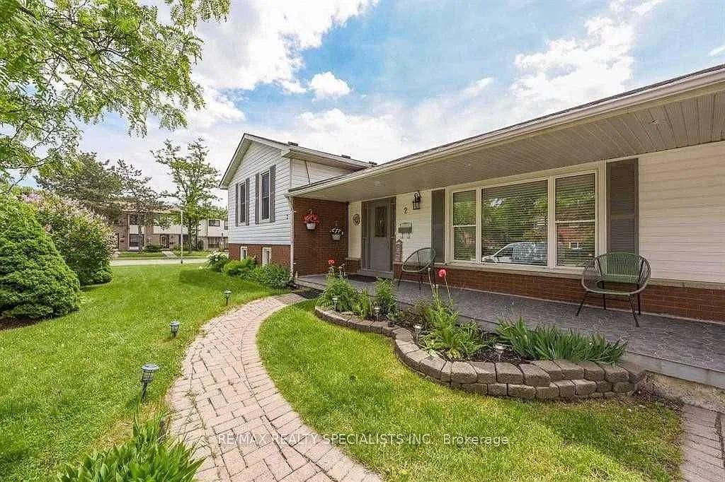 4 bed, $3,300 — Photo 3