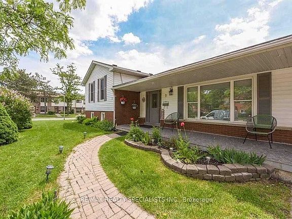 3rd image of 2 Marchbank Cres