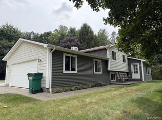 3595 Davison Lake Rd, Ortonville, MI 48462