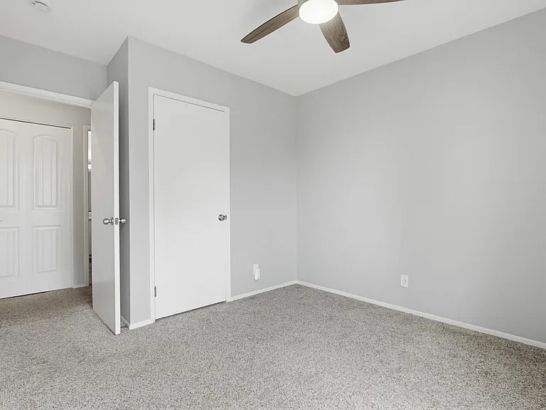 512 Sandalwood Pl — Photo 25