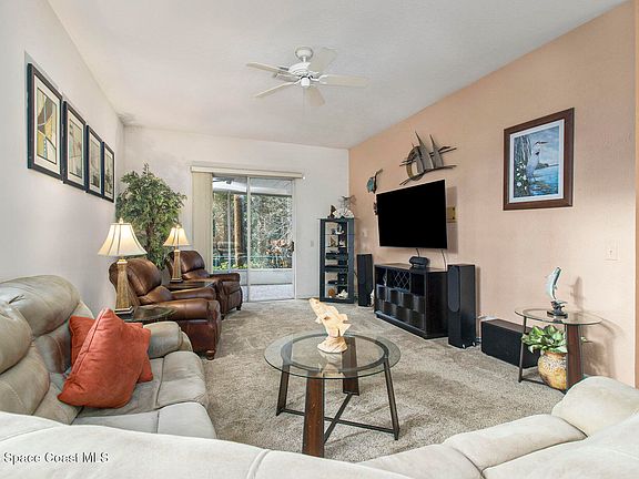 5th image of 1633 Derby Ln