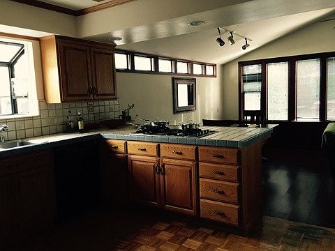 2nd image of 679 Salberg Ave