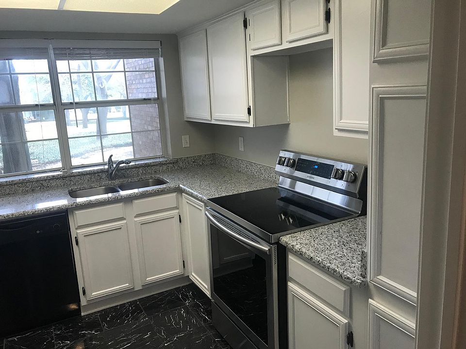 1st image of 2535 Wedglea Dr