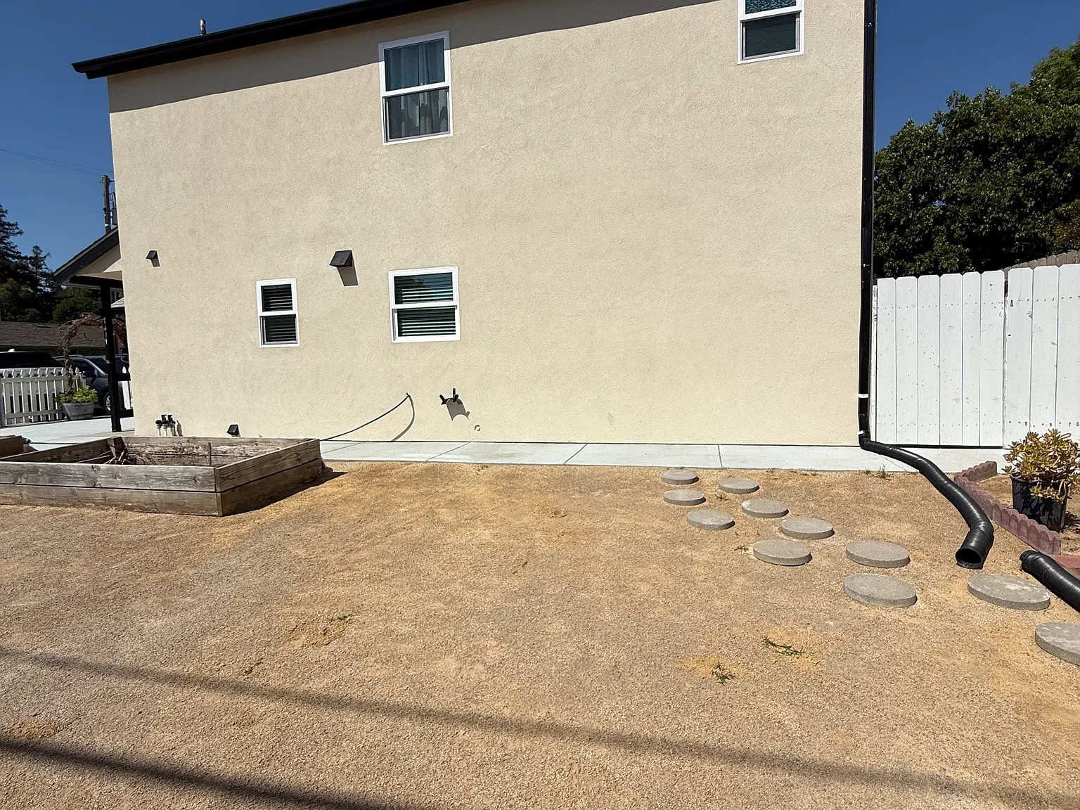 3 bed, 2.5 bath, 1479 sqft, $3,400 — Photo 4
