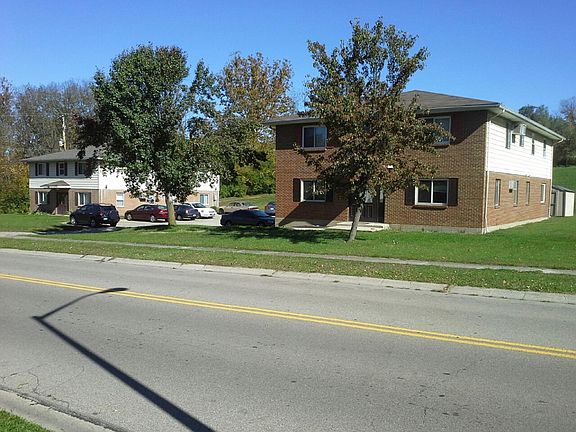 2nd image of 502 Cherry Hill Dr APT B