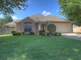 1713 W Broadway St, Broken Arrow, OK 74012