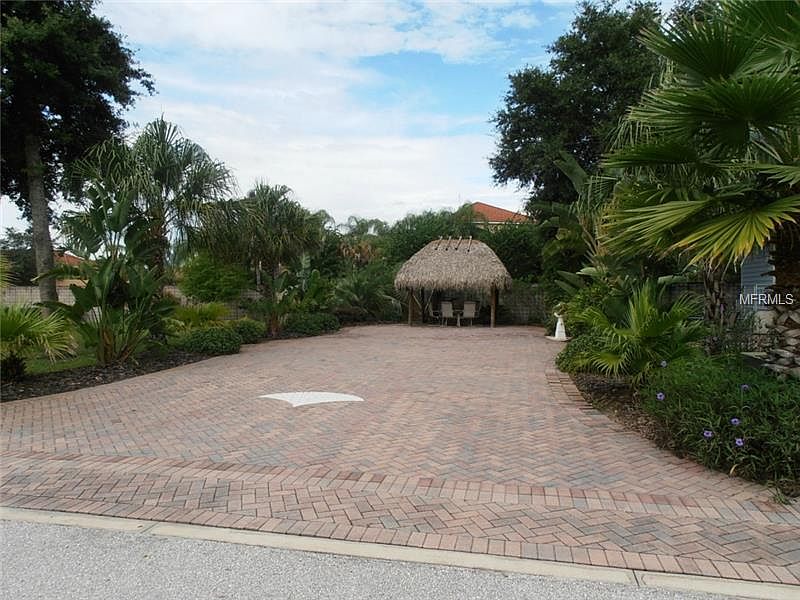 1st image of 6743 Amanda Vista Cir