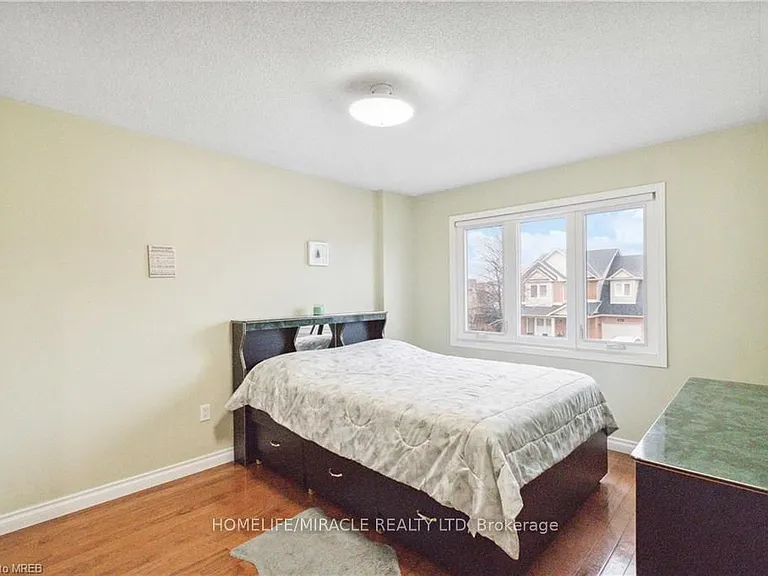2245 Pathfinder Dr — Photo 22