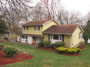 26 Whipple Rd, Wayne, NJ 07470